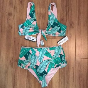 💛NEW WITH TAGS💛 Dippin’ Daisy’s tropical bikini